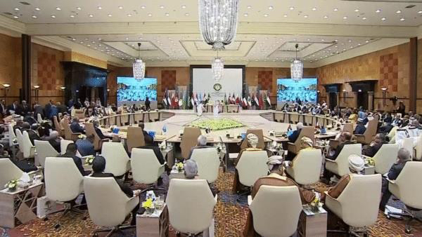 السعودية تتسلم رئاسة القمة العربية بروح إيجابية واجتماع وزراء الخارجية العرب في جدة